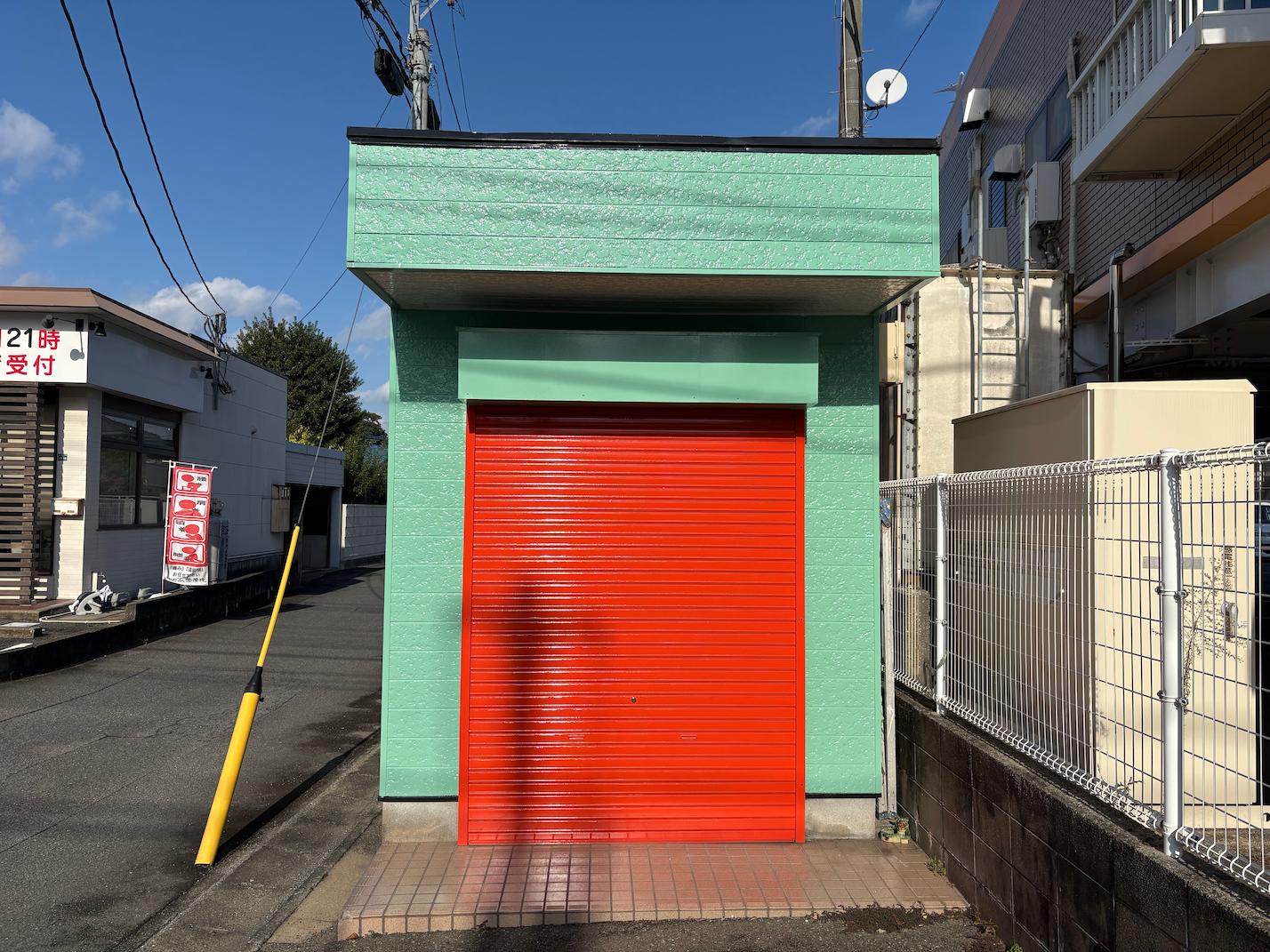 ペットサロン看板(外壁)・壁面サイン(アルミ複合板・インクジェットシート)製作・施工事例3