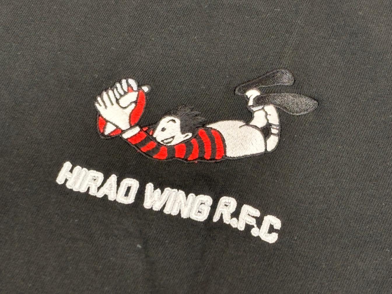福岡市中央区のラグビークラブ「平尾ウイングRFC」様より、オリジナルロゴを使用したチームTシャツの製作をご依頼いただきました。3